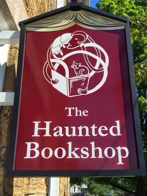 Harris, Lady Frieda. . The haunted bookshop iowa city